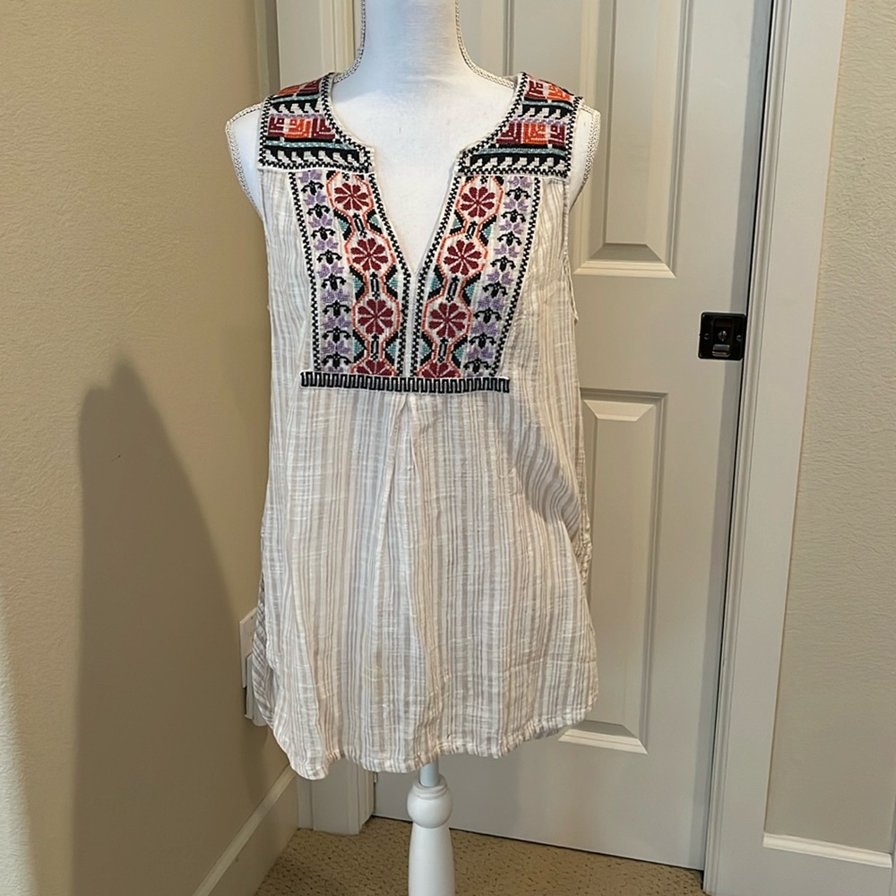 Floreat White Tunic with Red and Black Embroidery
